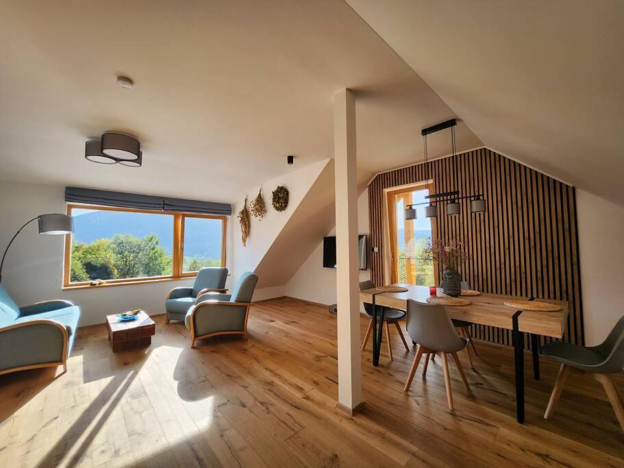 Krasny Apartman Refrino V Prirode เชเลซนารูดา ภายนอก รูปภาพ